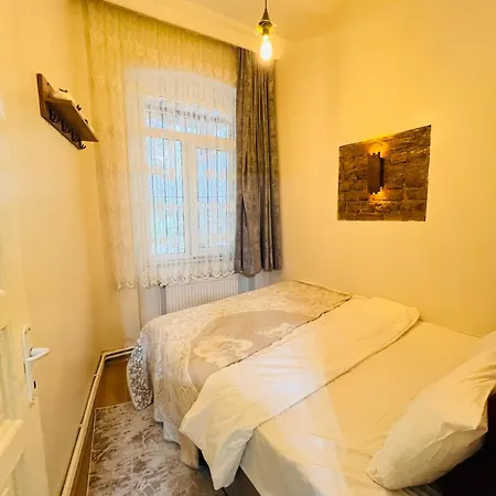Galata/taksim Square/2br Апартаменты *